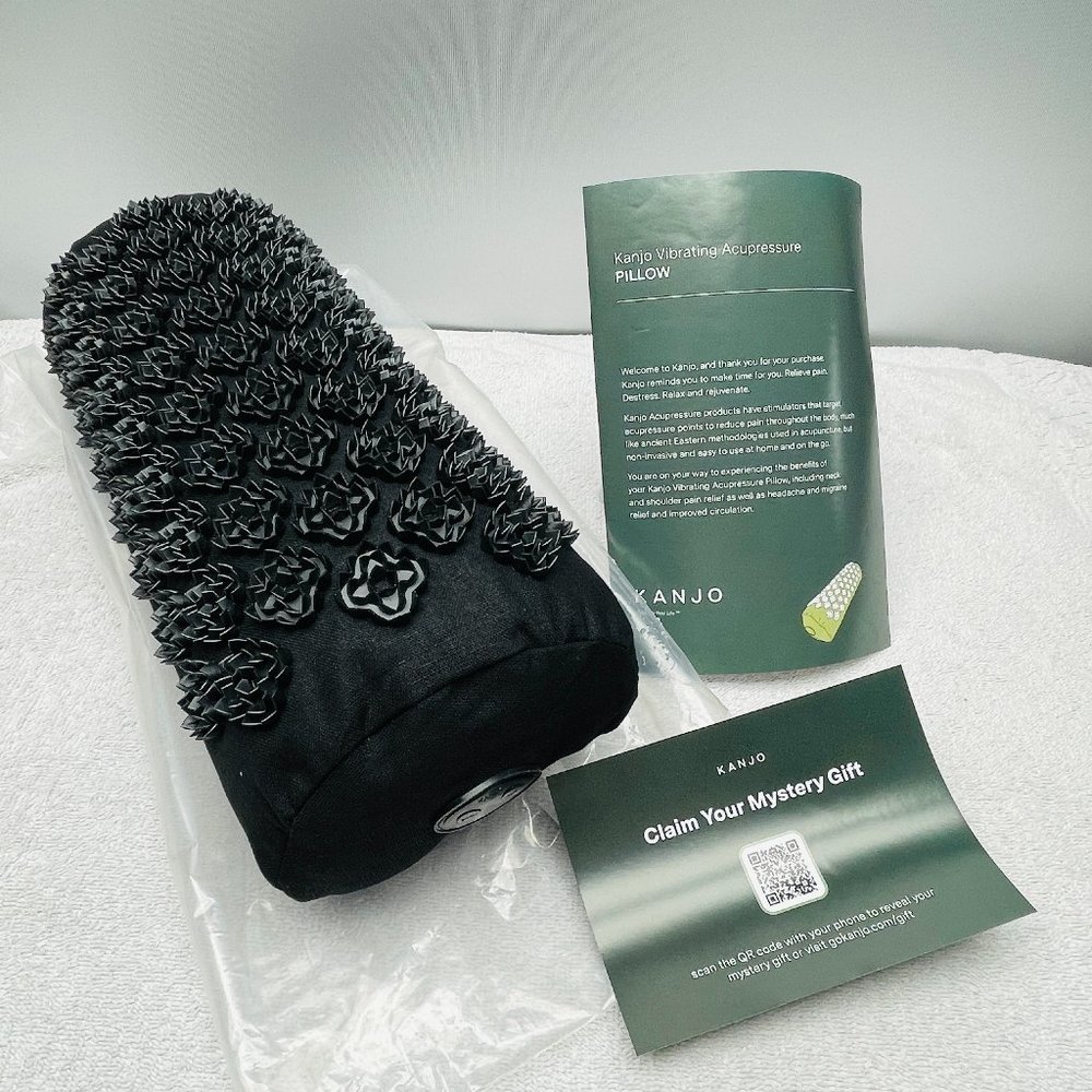 NWT Kanjo Vibrating Acupressure Pillow, Pain Relief, Relaxation, 14" x 6" x 4"